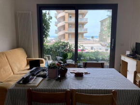 Bilocale vista mare
